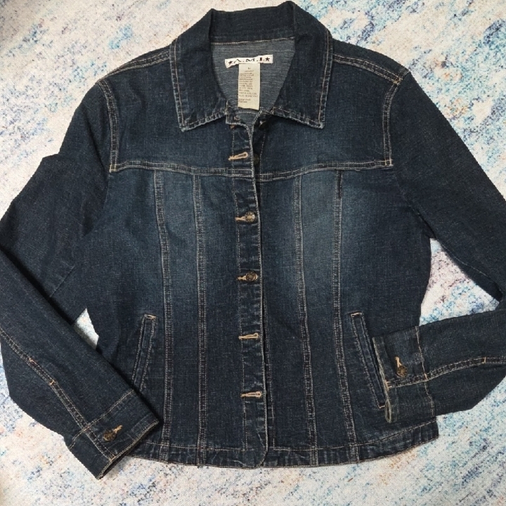Ami Blue Jean Jacket Timeless Classic